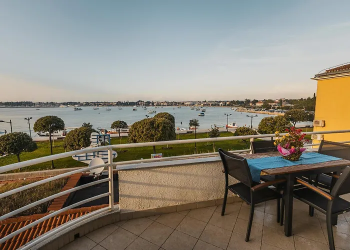 아파트 Bluemarine