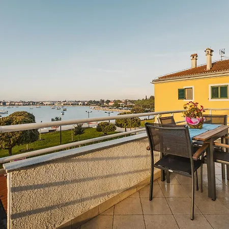 Apartment Bluemarine *